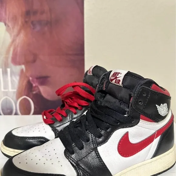 JORDAN 1 - Picture 1 of 2
